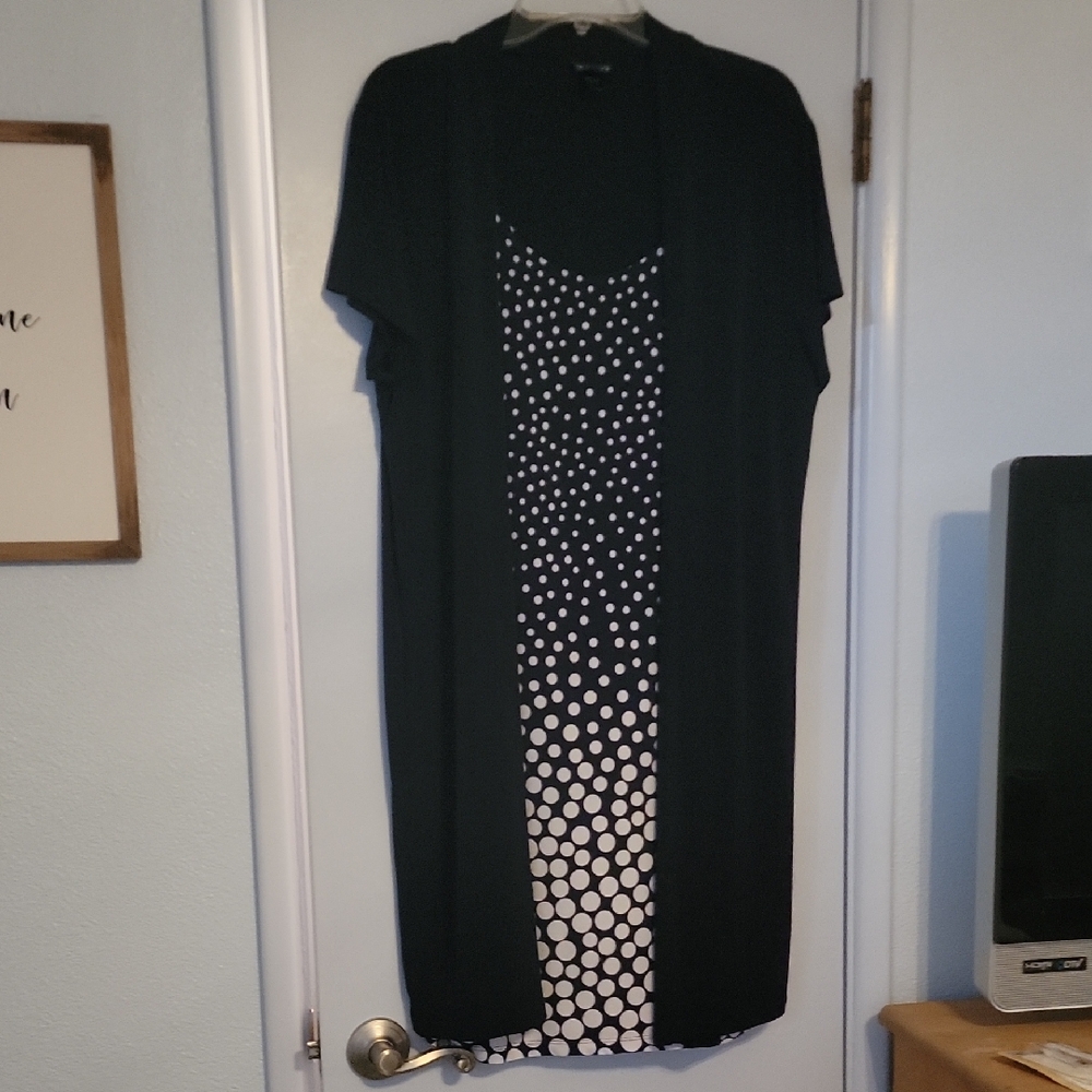 Enfocus Studio Navy Blue and White Sheath Dress Short Sleeve